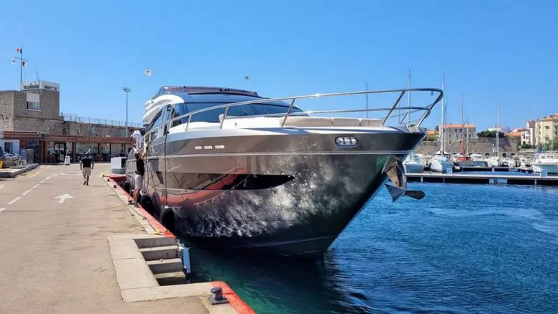 Blanchisserie et pressing pour yacht, Ajaccio, Pressing Ajaccio