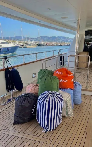 Le Pressing de la Rocade prend soin de tout le linge de vos bateaux à Ajaccio, Ajaccio, Pressing Ajaccio